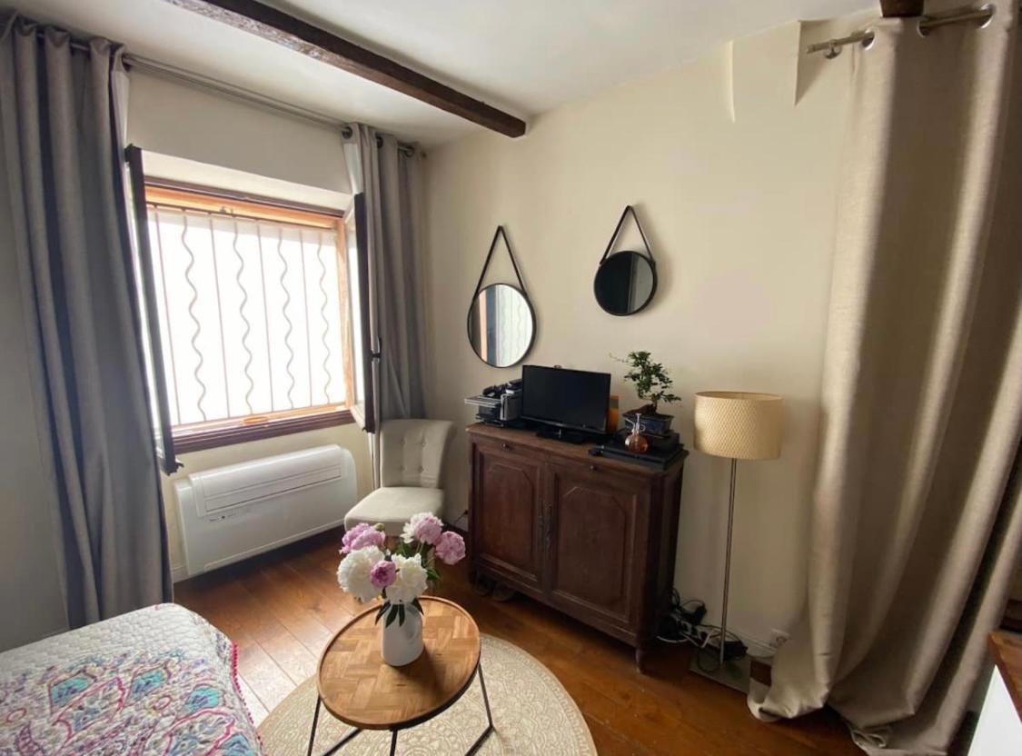 Studio Au Coeur Du Vieil Антиб Экстерьер фото
